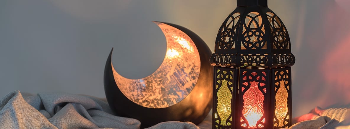 An image of a middle eastern lamp for the month of Ramadan - Ramadan Spirit